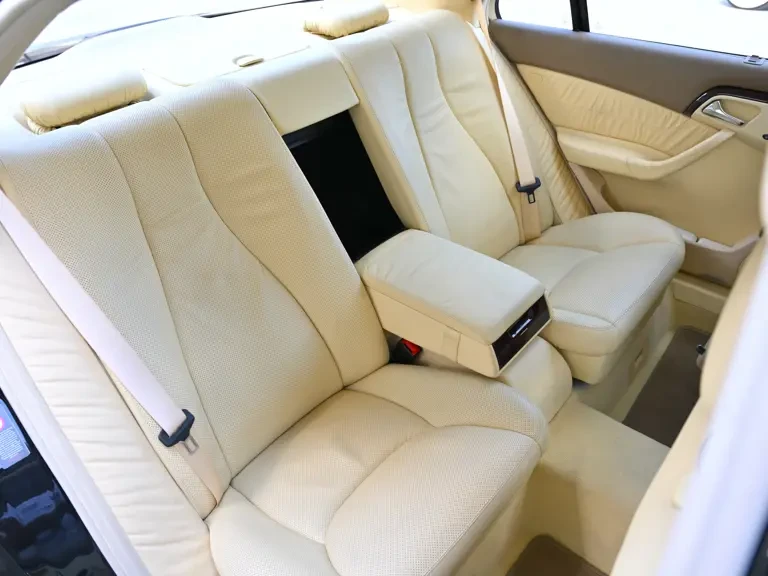 2000 Mercedes-Benz W220 S-Class - Image 17 of 31