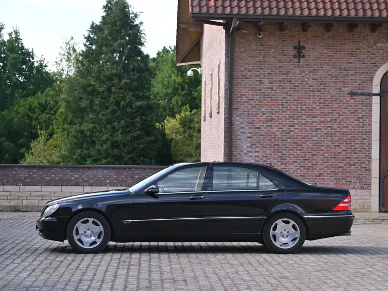 2000 Mercedes-Benz W220 S-Class - Image 6 of 31