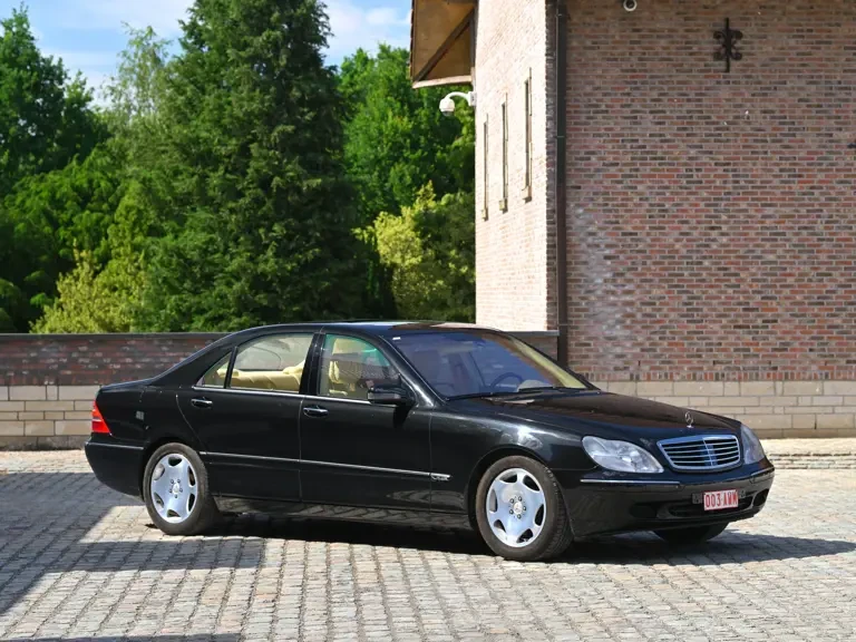 2000 Mercedes-Benz W220 S-Class - Image 2 of 31