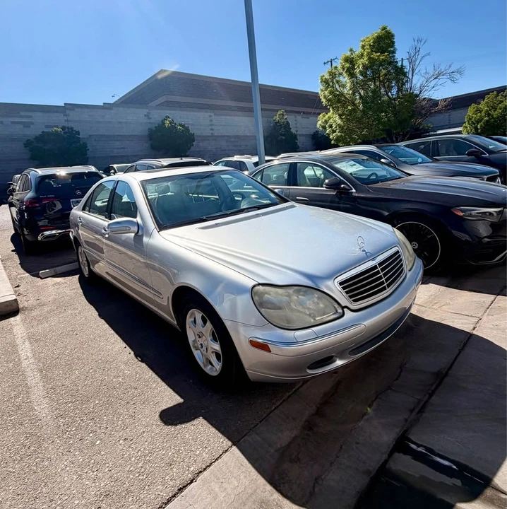 2000 Mercedes-Benz W220 S-Class - Image 2 of 15