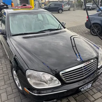 2000 Mercedes-Benz S500