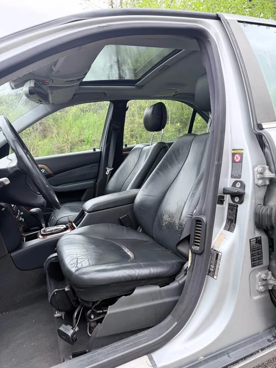 2000 Mercedes-Benz W220 S-Class - Image 9 of 12