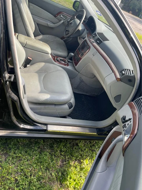 2000 Mercedes-Benz W220 S-Class - Image 9 of 10