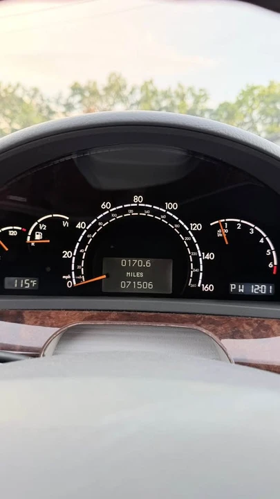 2000 Mercedes-Benz W220 S-Class - Image 4 of 12