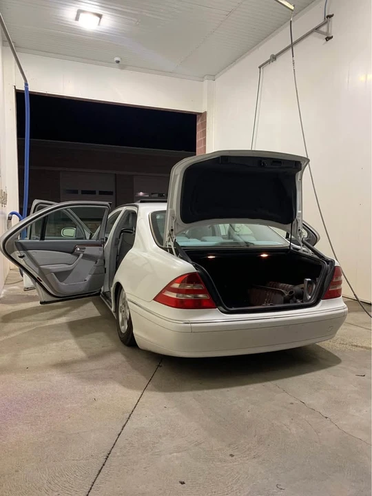 2000 Mercedes-Benz W220 S-Class - Image 18 of 20