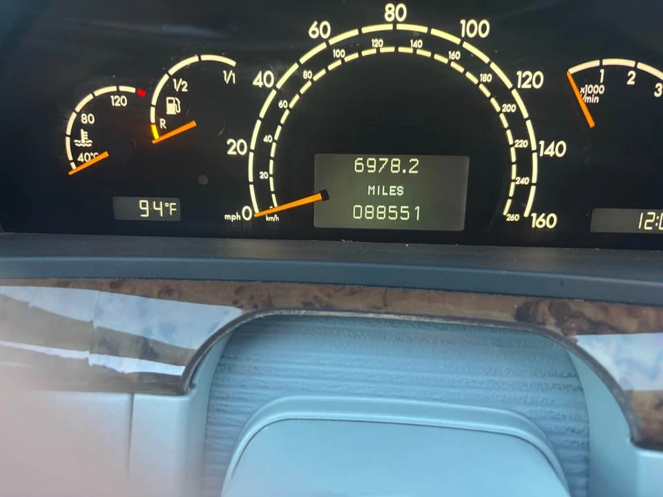 2000 Mercedes-Benz W220 S-Class - Image 9 of 11