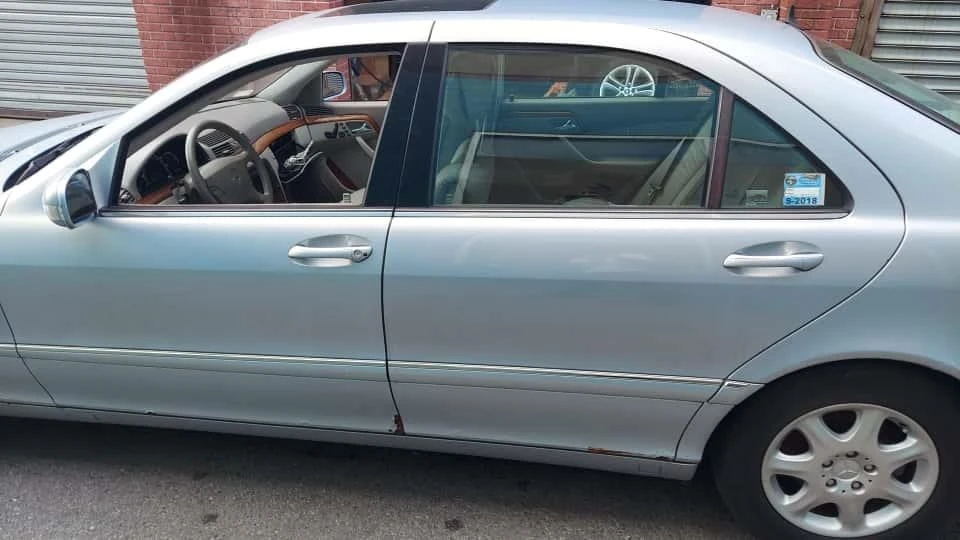 2000 Mercedes-Benz W220 S-Class - Image 8 of 21