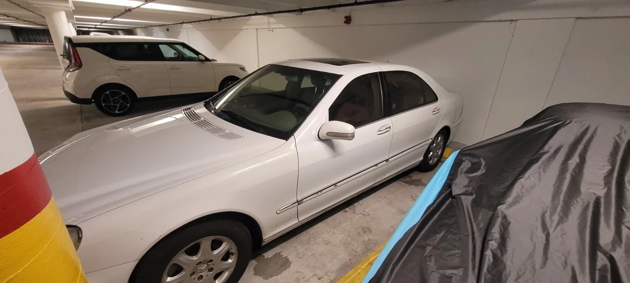 2000 Mercedes-Benz W220 S-Class - Image 4 of 11