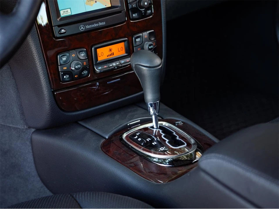 2000 Mercedes-Benz W220 S-Class - Image 15 of 31