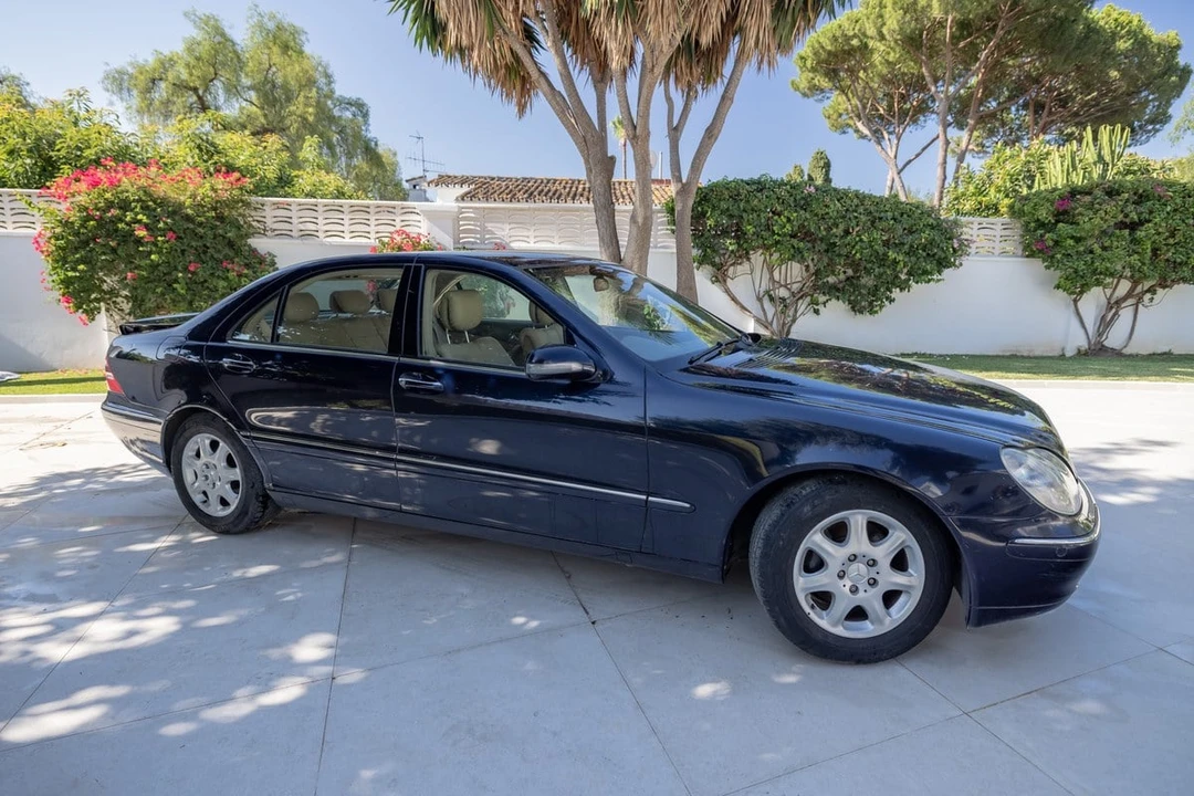 2000 Mercedes-Benz W220 S-Class - Image 14 of 30