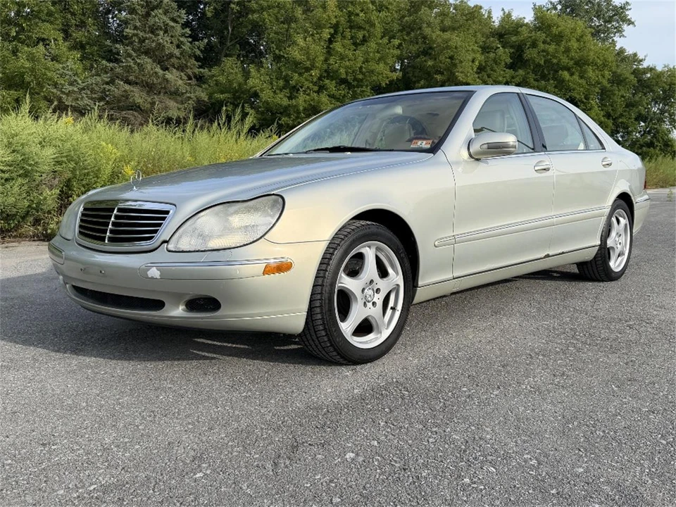 2000 Mercedes-Benz W220 S-Class - Image 2 of 31