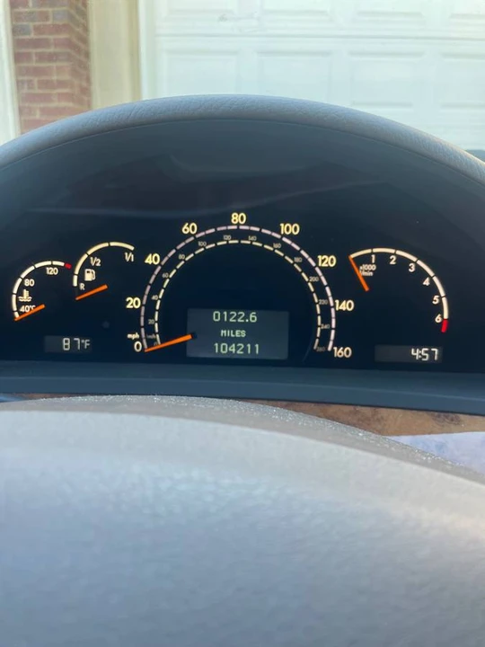 2000 Mercedes-Benz W220 S-Class - Image 8 of 11
