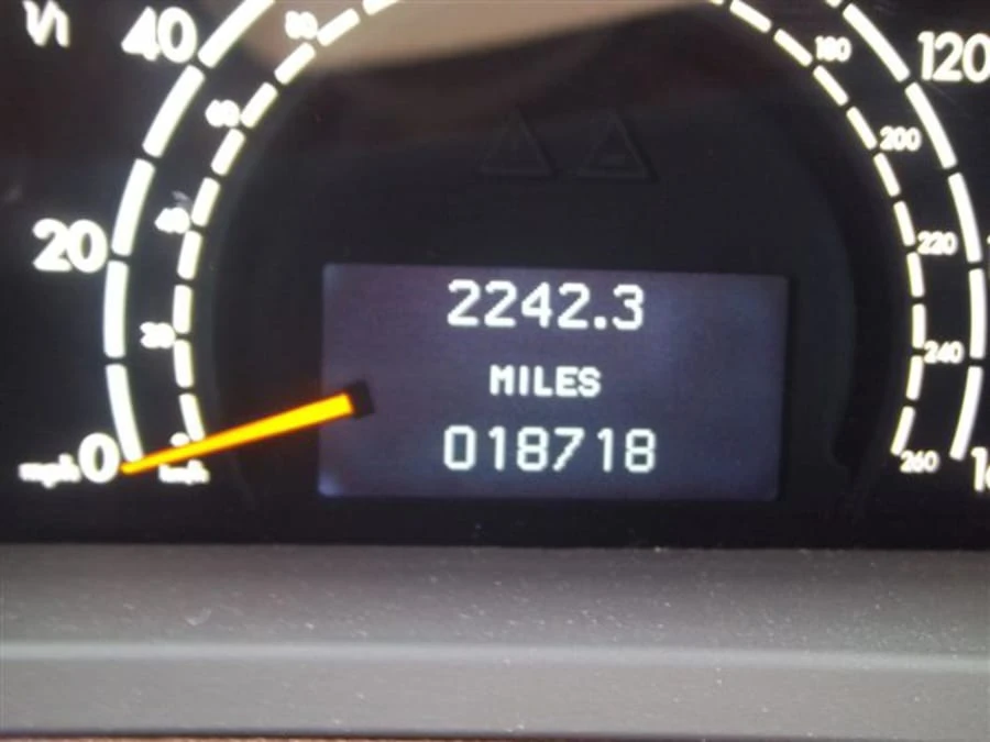 2000 Mercedes-Benz W220 S-Class - Image 4 of 8