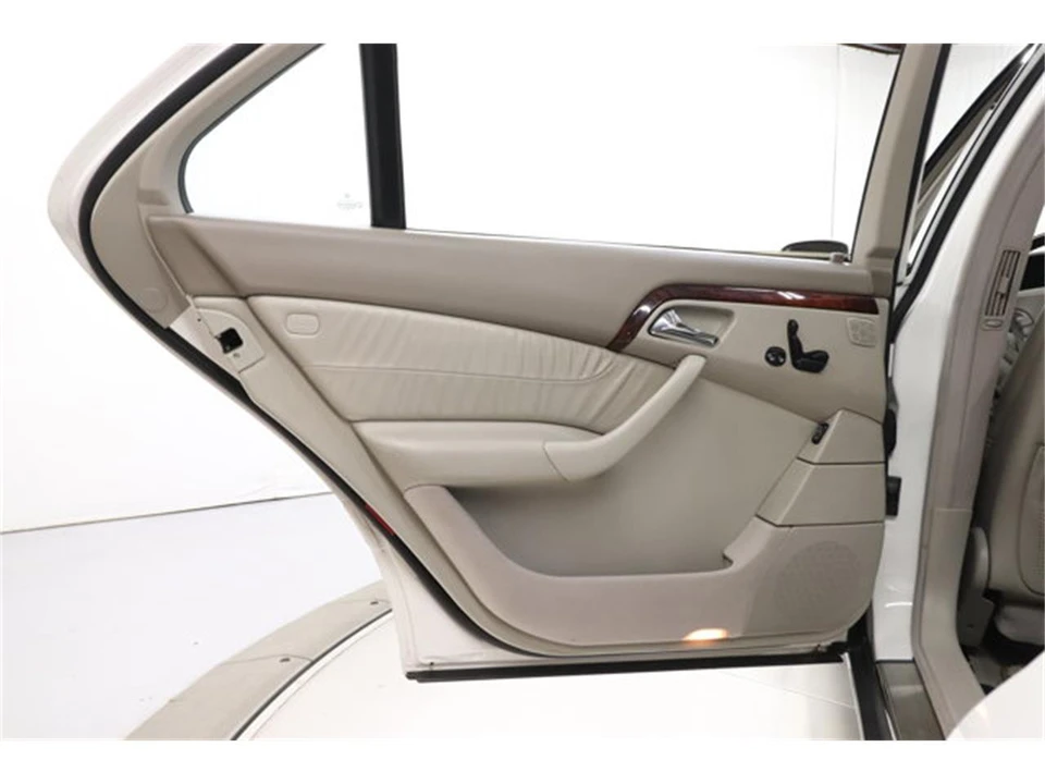2000 Mercedes-Benz W220 S-Class - Image 21 of 31