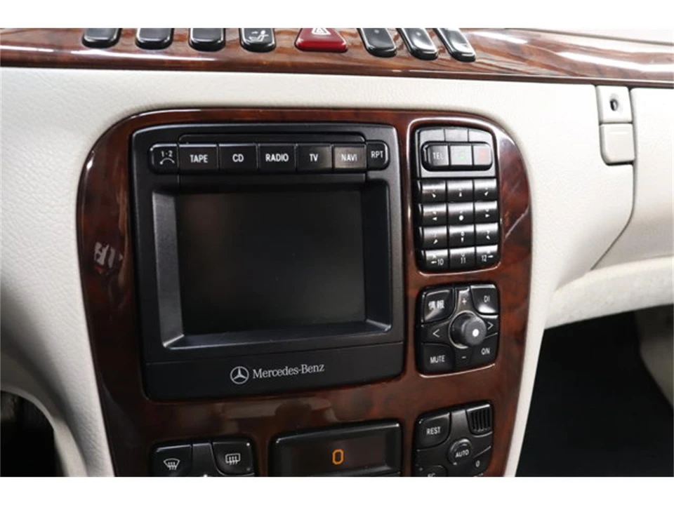 2000 Mercedes-Benz W220 S-Class - Image 13 of 31