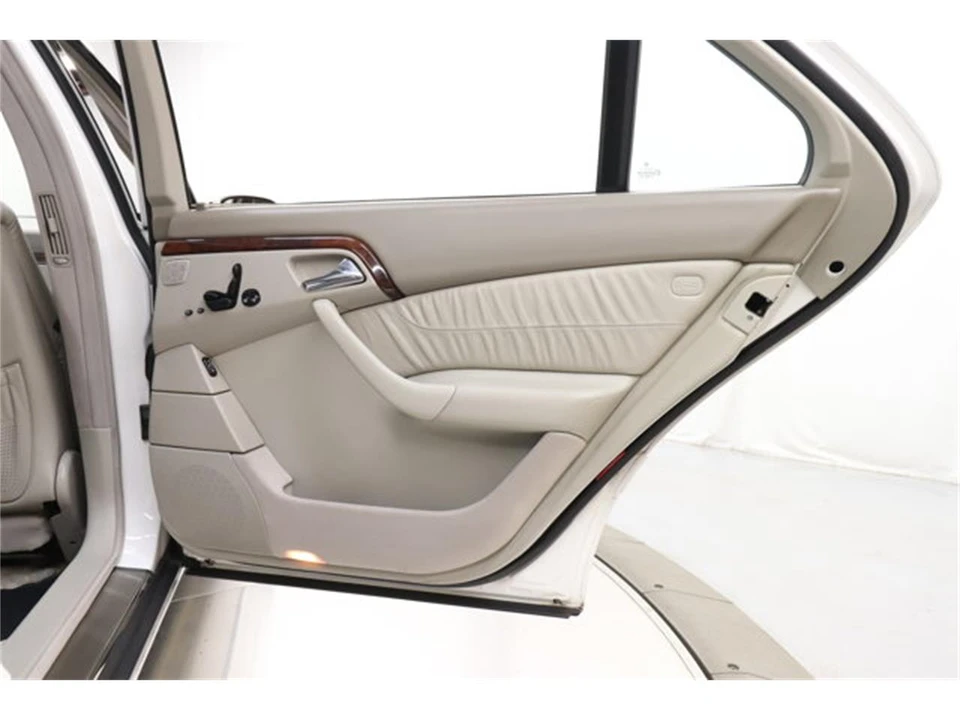 2000 Mercedes-Benz W220 S-Class - Image 24 of 31