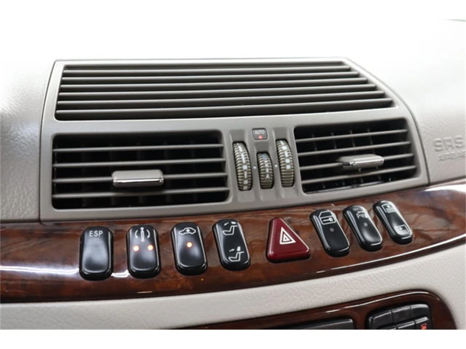 2000 Mercedes-Benz W220 S-Class - Image 12 of 31