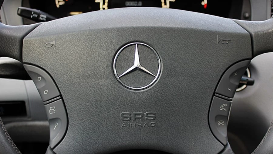 2000 Mercedes-Benz W220 S-Class - Image 5 of 8