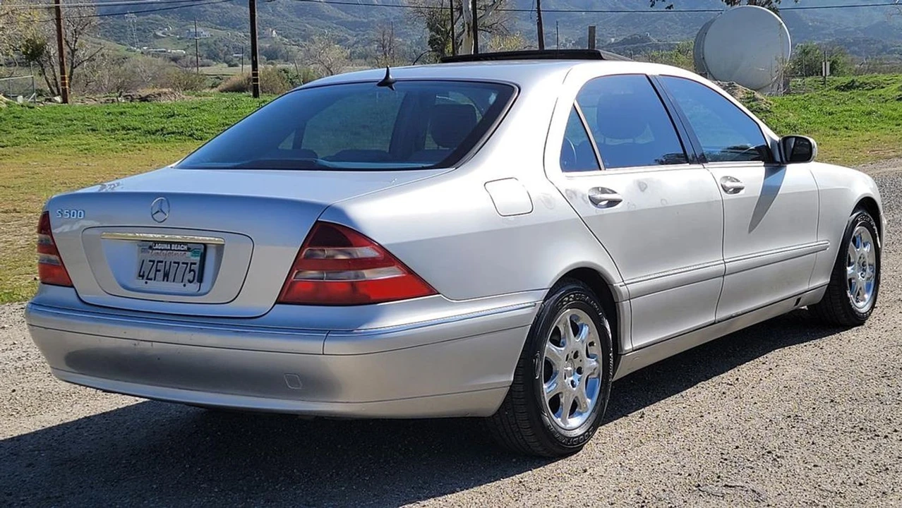 2000 Mercedes-Benz W220 S-Class - Image 7 of 21