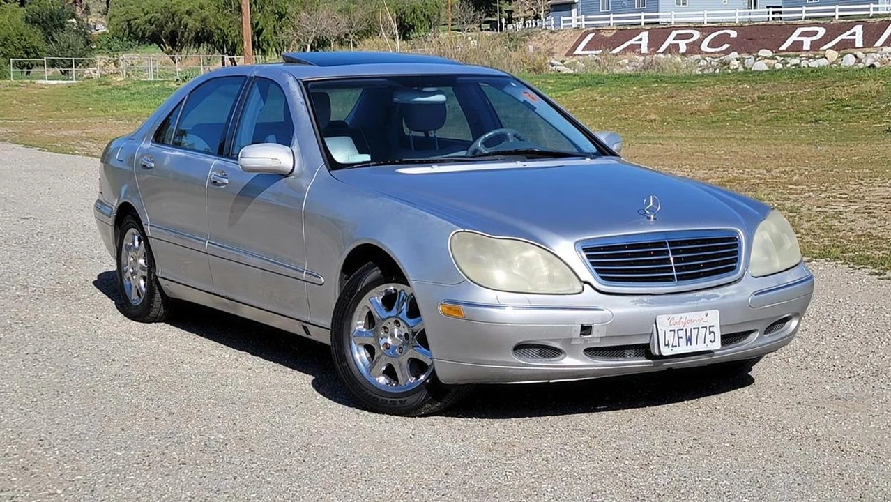 2000 Mercedes-Benz W220 S-Class - Image 4 of 12