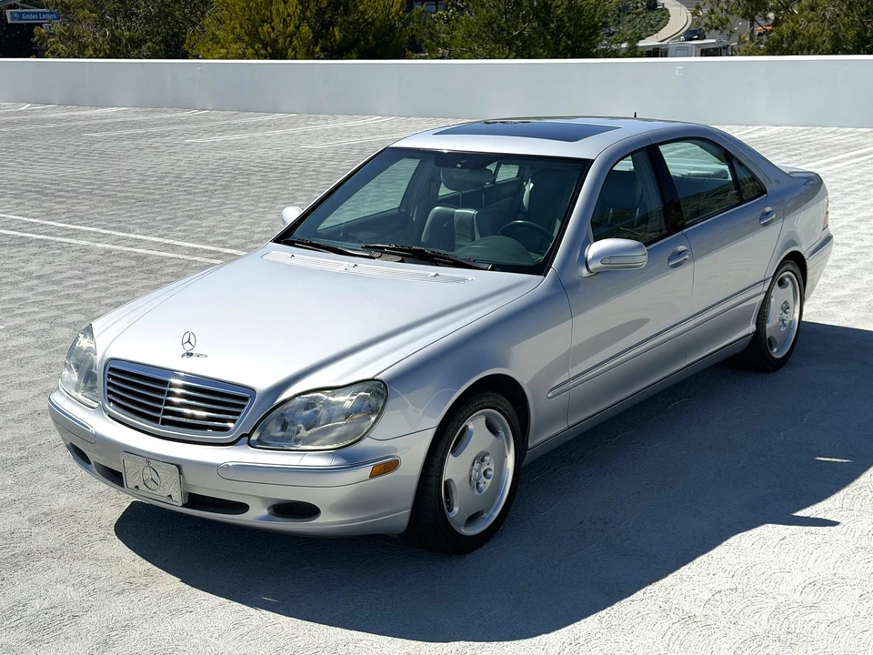 2000 Mercedes-Benz W220 S-Class - Image 4 of 31