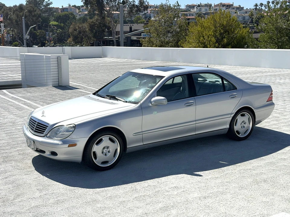2000 Mercedes-Benz W220 S-Class - Image 2 of 31