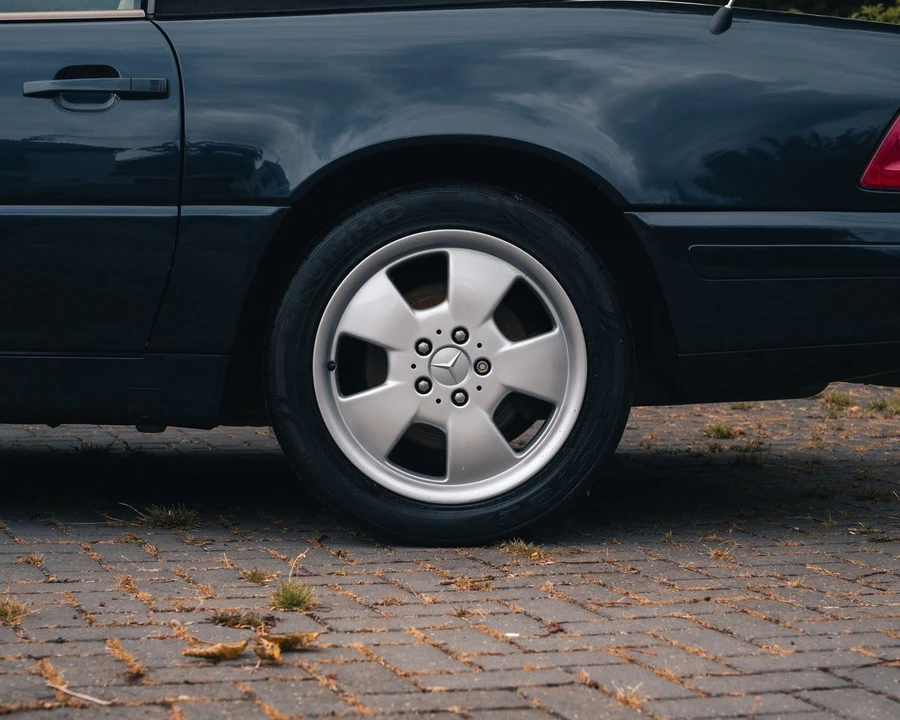 2000 Mercedes-Benz R129 SL-Class - Image 24 of 30