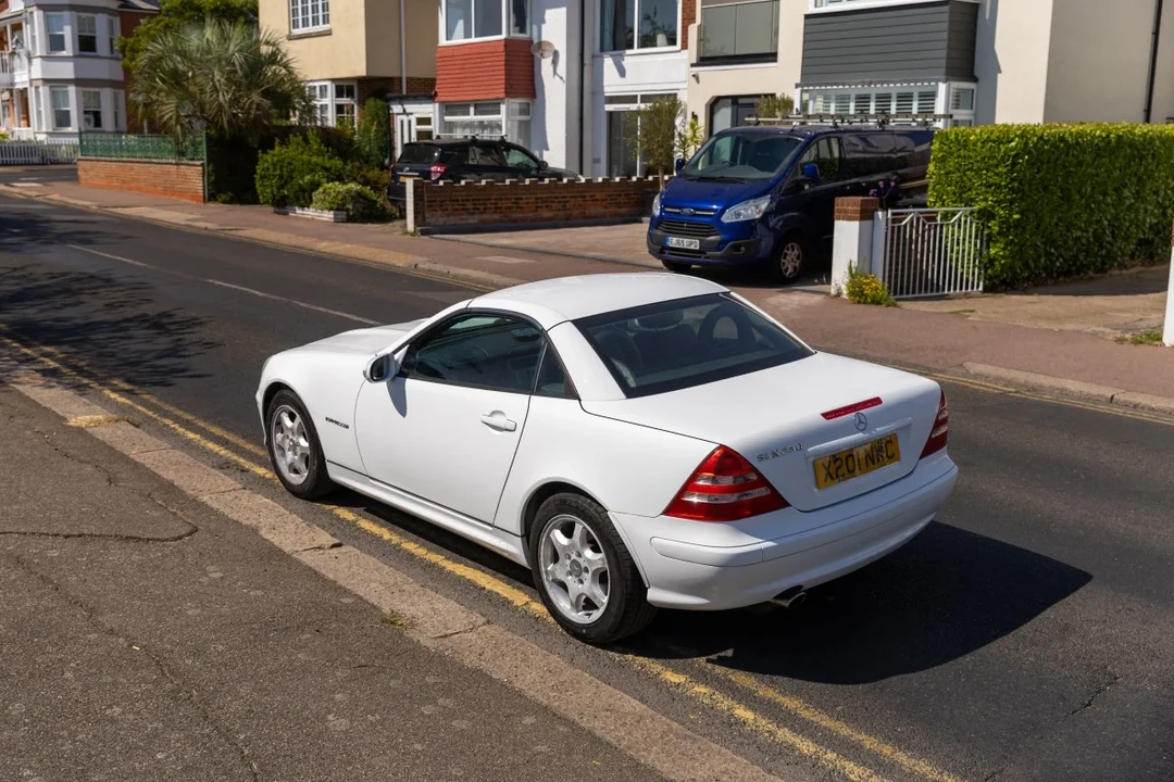 2000 Mercedes-Benz R170 SLK-Class - Image 9 of 30