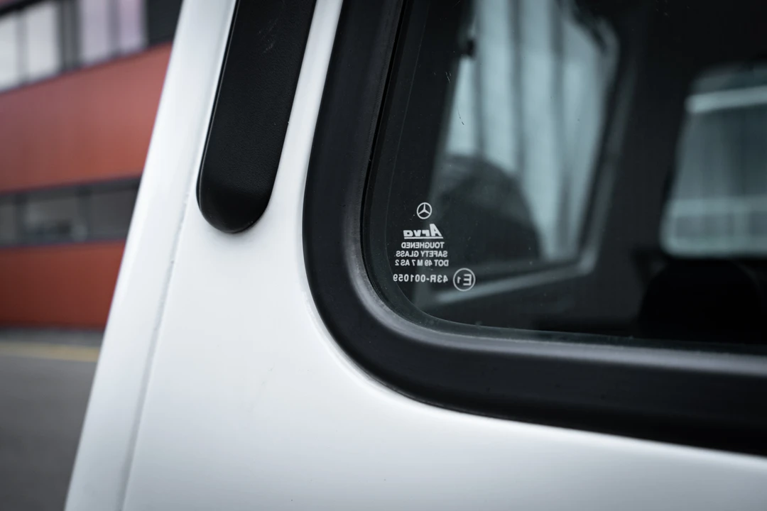 2000 Mercedes-Benz W461 G-Class - Image 14 of 31