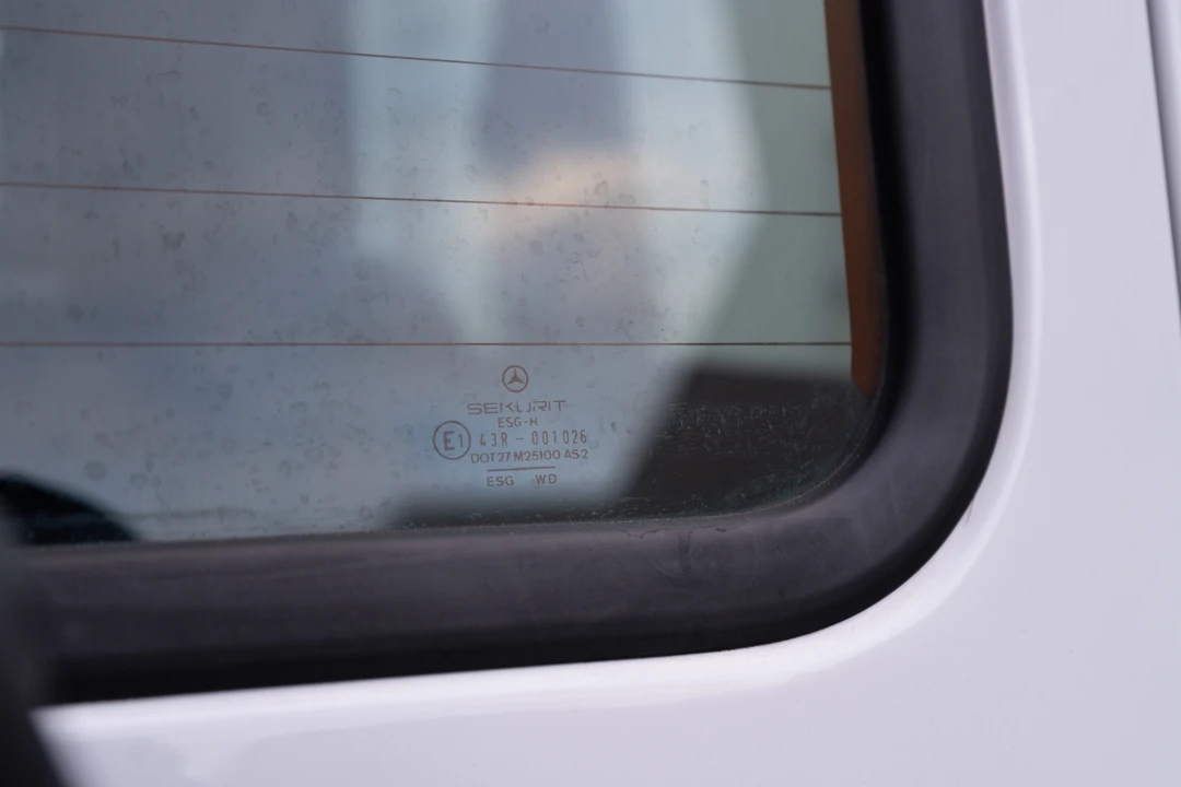 2000 Mercedes-Benz W461 G-Class - Image 15 of 31