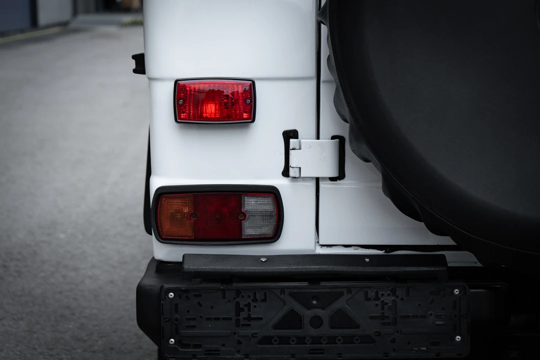 2000 Mercedes-Benz W461 G-Class - Image 21 of 31