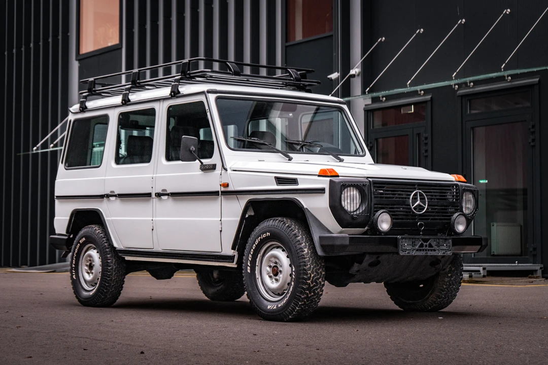 2000 Mercedes-Benz W461 G-Class - Image 3 of 31