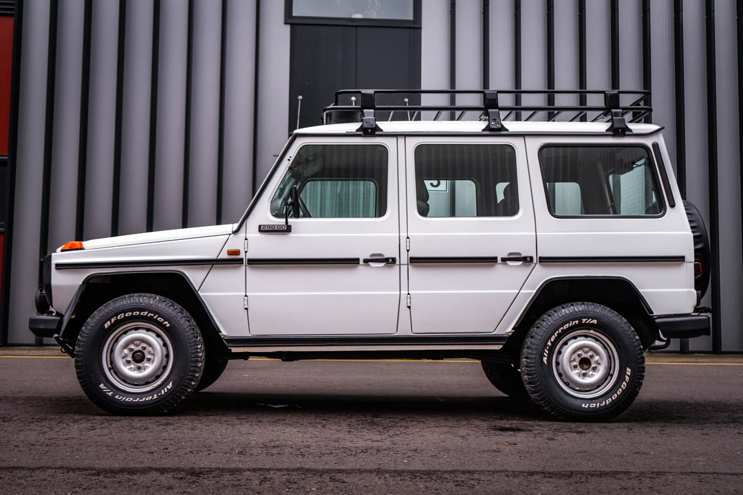 2000 Mercedes-Benz W461 G-Class - Image 8 of 31