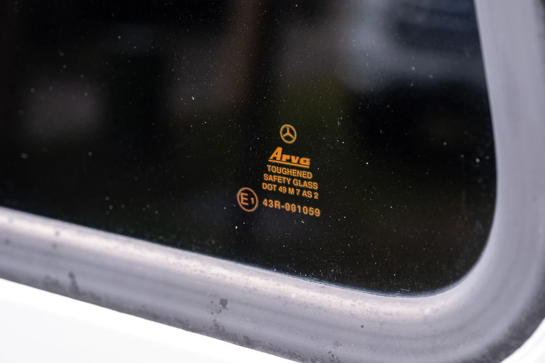 2000 Mercedes-Benz W463 G-Class - Image 26 of 31