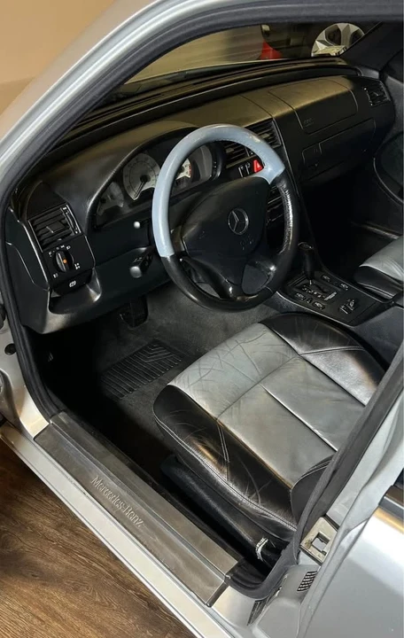 2000 Mercedes-Benz W202 C-Class - Image 11 of 16