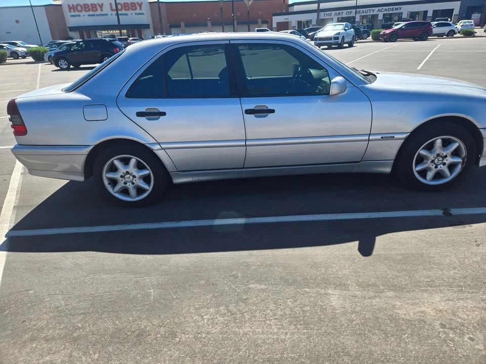 2000 Mercedes-Benz W202 C-Class - Image 12 of 17