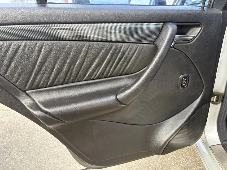 2000 Mercedes-Benz W202 C-Class - Image 13 of 20