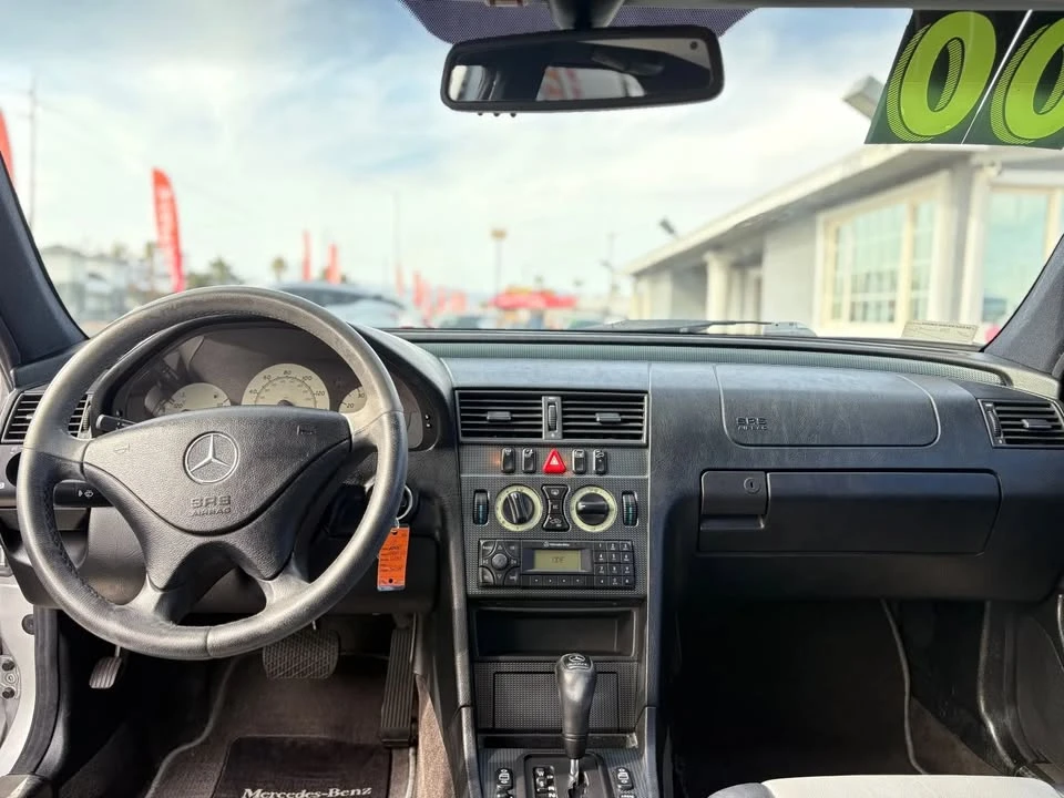 2000 Mercedes-Benz W202 C-Class - Image 14 of 20