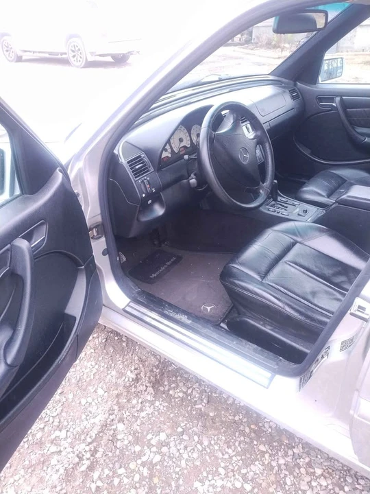2000 Mercedes-Benz W202 C-Class - Image 5 of 8