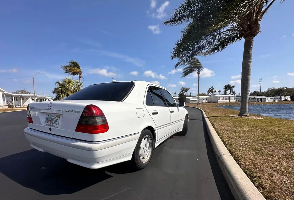 2000 Mercedes-Benz W202 C-Class - Image 5 of 9