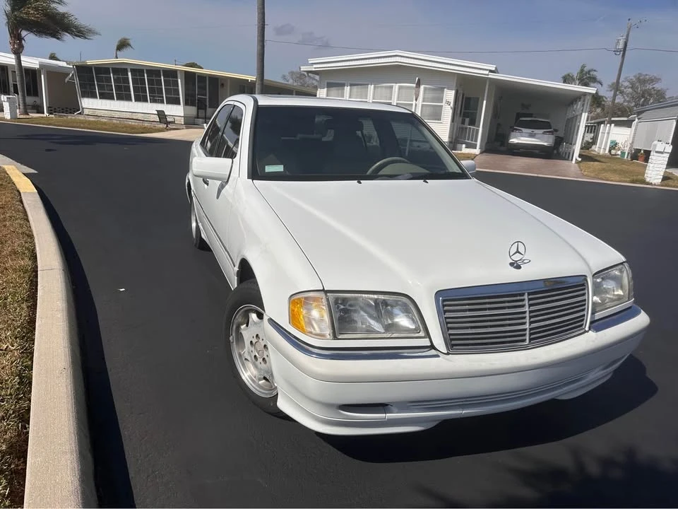 2000 Mercedes-Benz W202 C-Class - Image 2 of 9