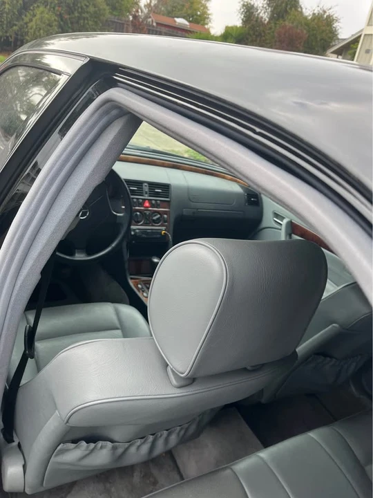 2000 Mercedes-Benz W202 C-Class - Image 9 of 10