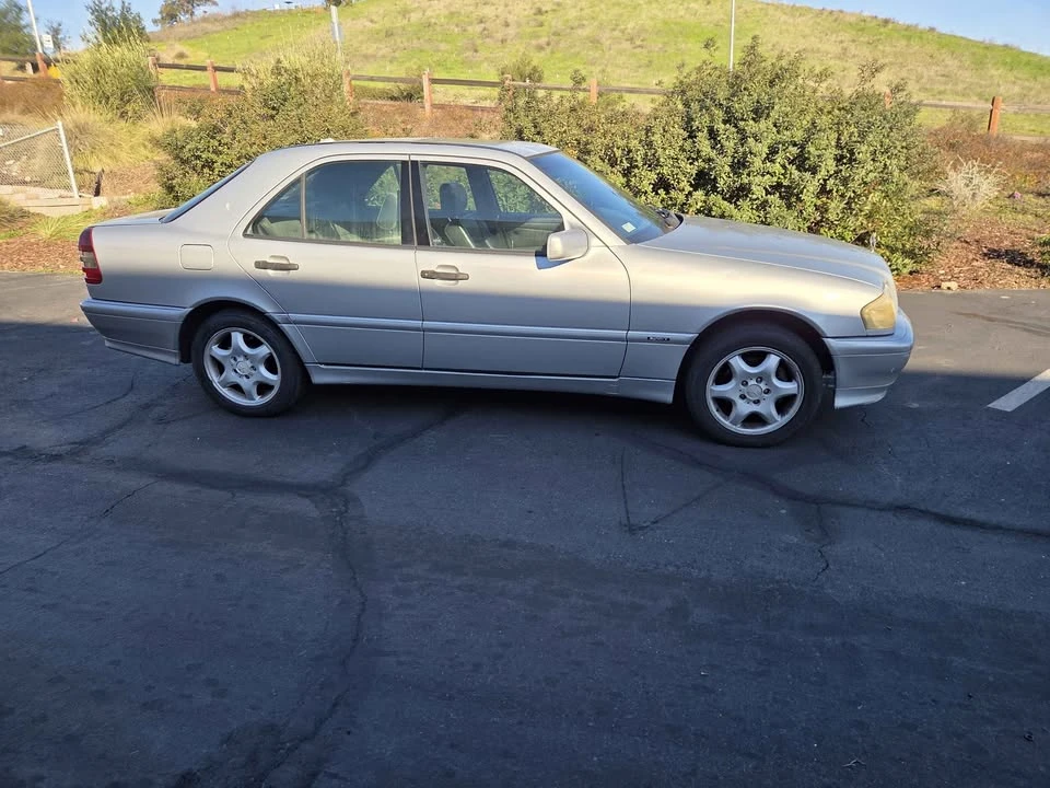 2000 Mercedes-Benz W202 C-Class - Image 2 of 19