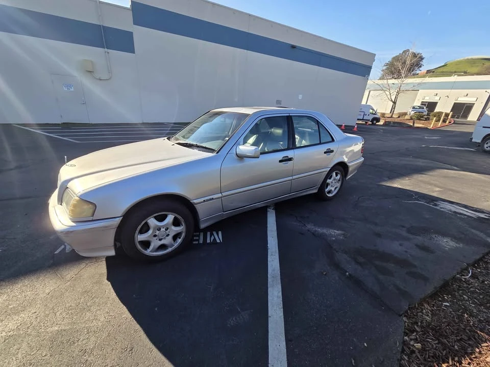2000 Mercedes-Benz W202 C-Class - Image 4 of 19