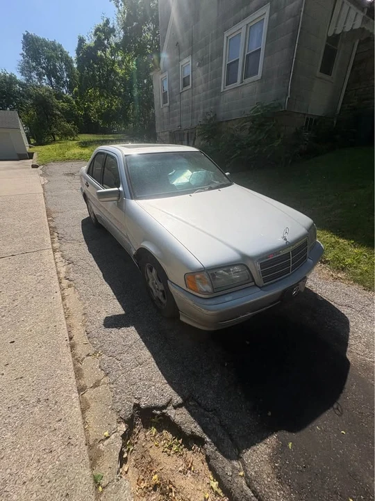 2000 Mercedes-Benz W202 C-Class - Image 13 of 20