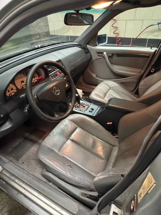 2000 Mercedes-Benz W202 C-Class - Image 6 of 8