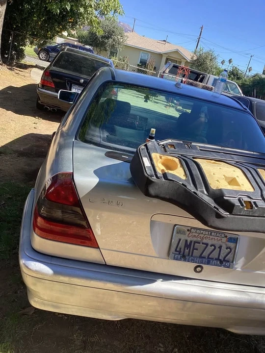 2000 Mercedes-Benz W202 C-Class - Image 2 of 2
