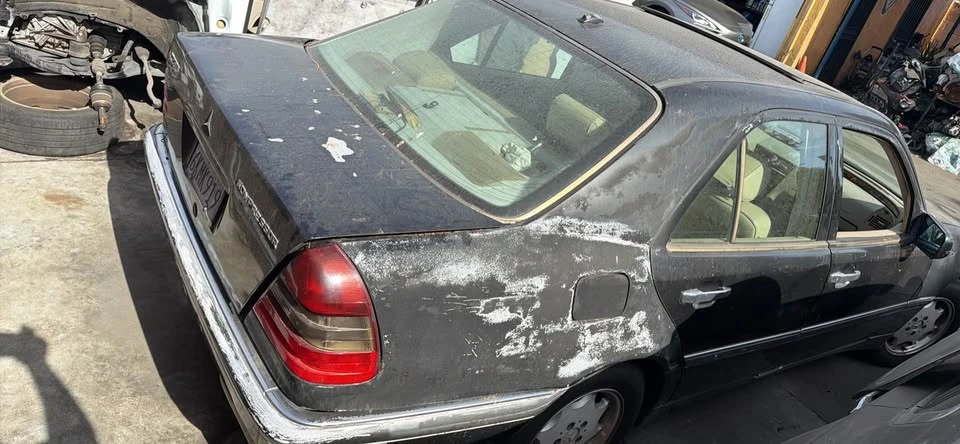 2000 Mercedes-Benz W202 C-Class - Image 5 of 7