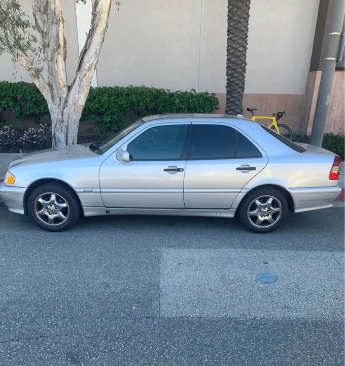 2000 Mercedes-Benz W202 C-Class - Image 3 of 7