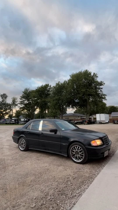 2000 Mercedes-Benz W202 C-Class - Image 2 of 10